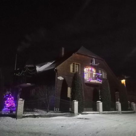 Pid Goroyu Hotel Chorna Tysa Exterior photo